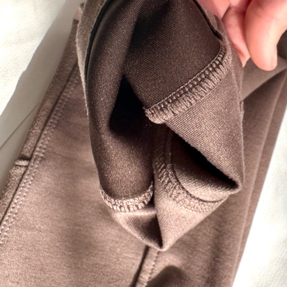 New White House Black Market brown khaki Suede like Pant Leggings size 4 - Picture 8 of 8